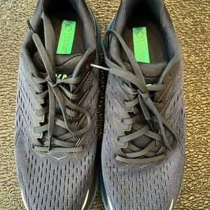 Men’s HOKA Clifton 8 Shoe, Size 8